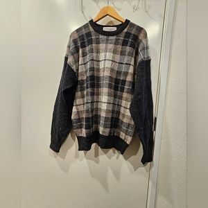 VTG XL JOHN ASHFORD  100% LAMBSWOOL PLAID SWEATER